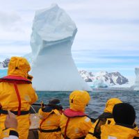 《究極のクルーズ》【ワールド・エクスプローラー】探検船で航く最後の秘境、2025年南極の旅