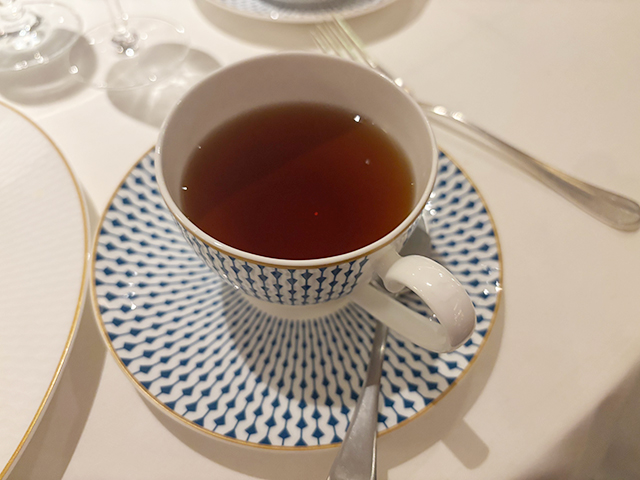 【スタッフ乗船レポート】クイーン・エリザベス 2025年4月16日 横浜～釜山 5泊6日