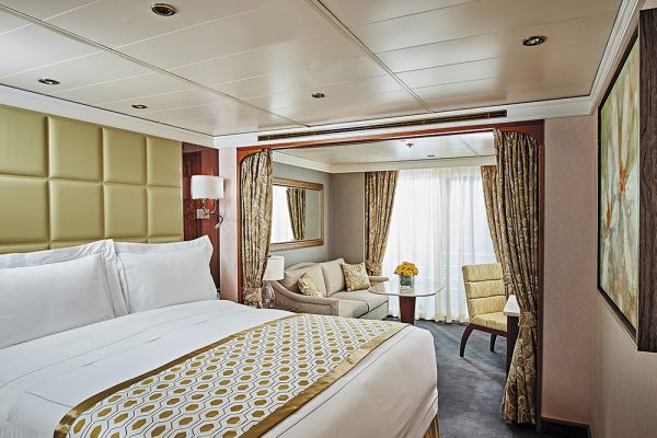 高い期待を超える極上の船旅をお約束