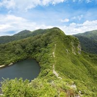 『日帰りで歩く初夏の山旅』好評発売中！！